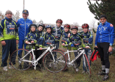 Teichlandradler unterstützen Peitzer Radsportler